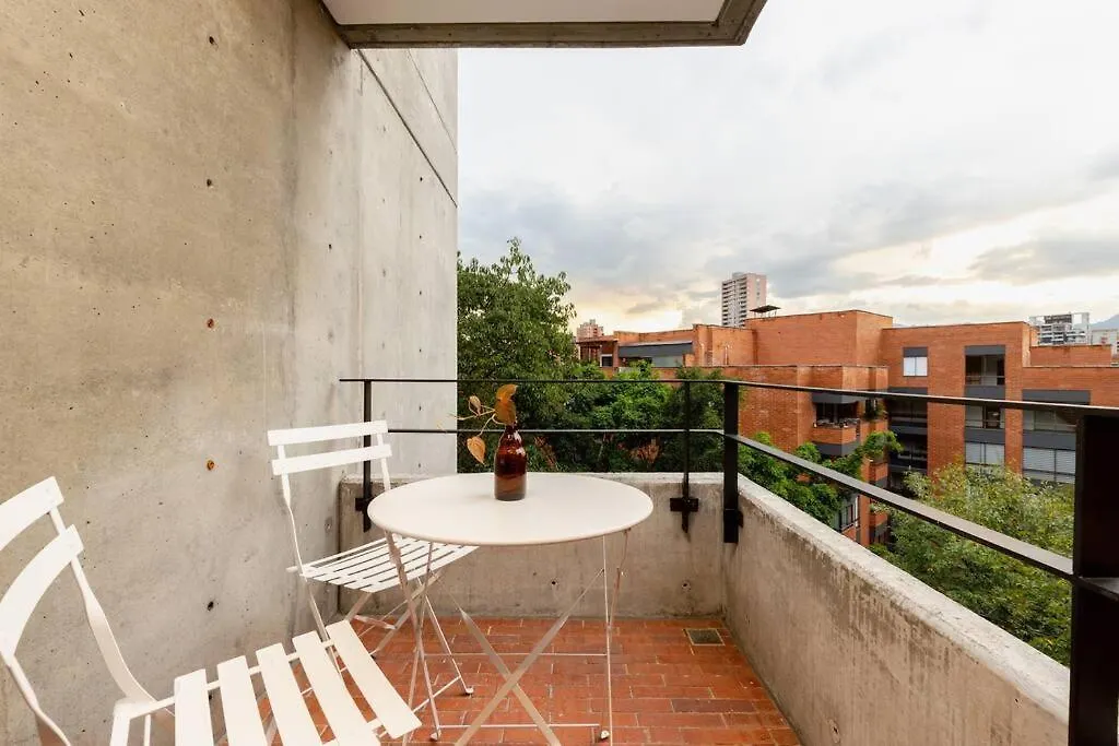 메딜린 El Poblado, Finisterre Ap 801 아파트